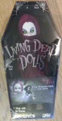 EVIL STEPMOTHER THE QUEEN Scary Tales Vol 4 Puppe LIVING DEAD DOLL 2012 Mezco 