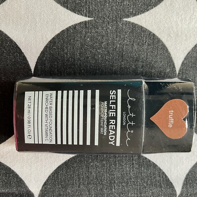 Lottie London Selfie Ready Matte Foundation - Truffle 28 ml, mittlere Deckkraft
