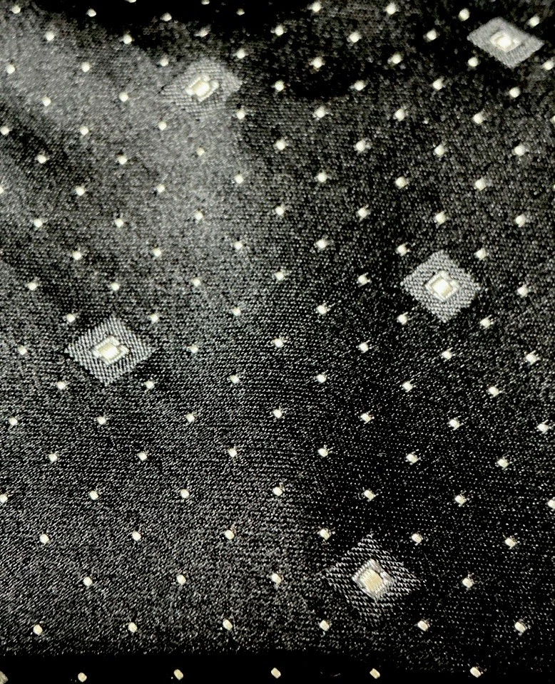 Corbata DKNY 100 % seda negra micropunto foulard 58′′ × 3,5′′ hecha en EE. UU. Foto 3 de 4