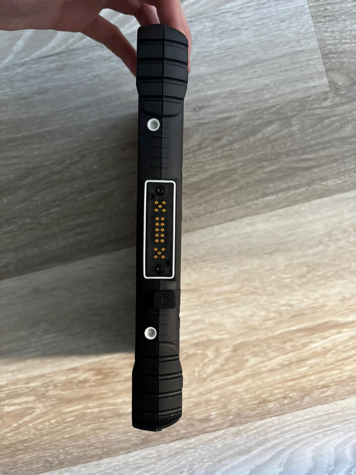 Tablet Portatile Algiz 8X 4G Rugged | Scatola e accessori originali foto 5