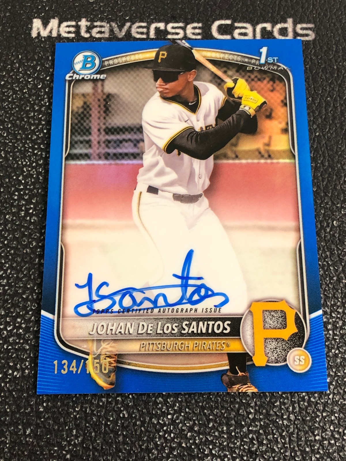 2025 Topps Bowman Chrome 1st Johan De Los Santos Blue Refractor Auto /150