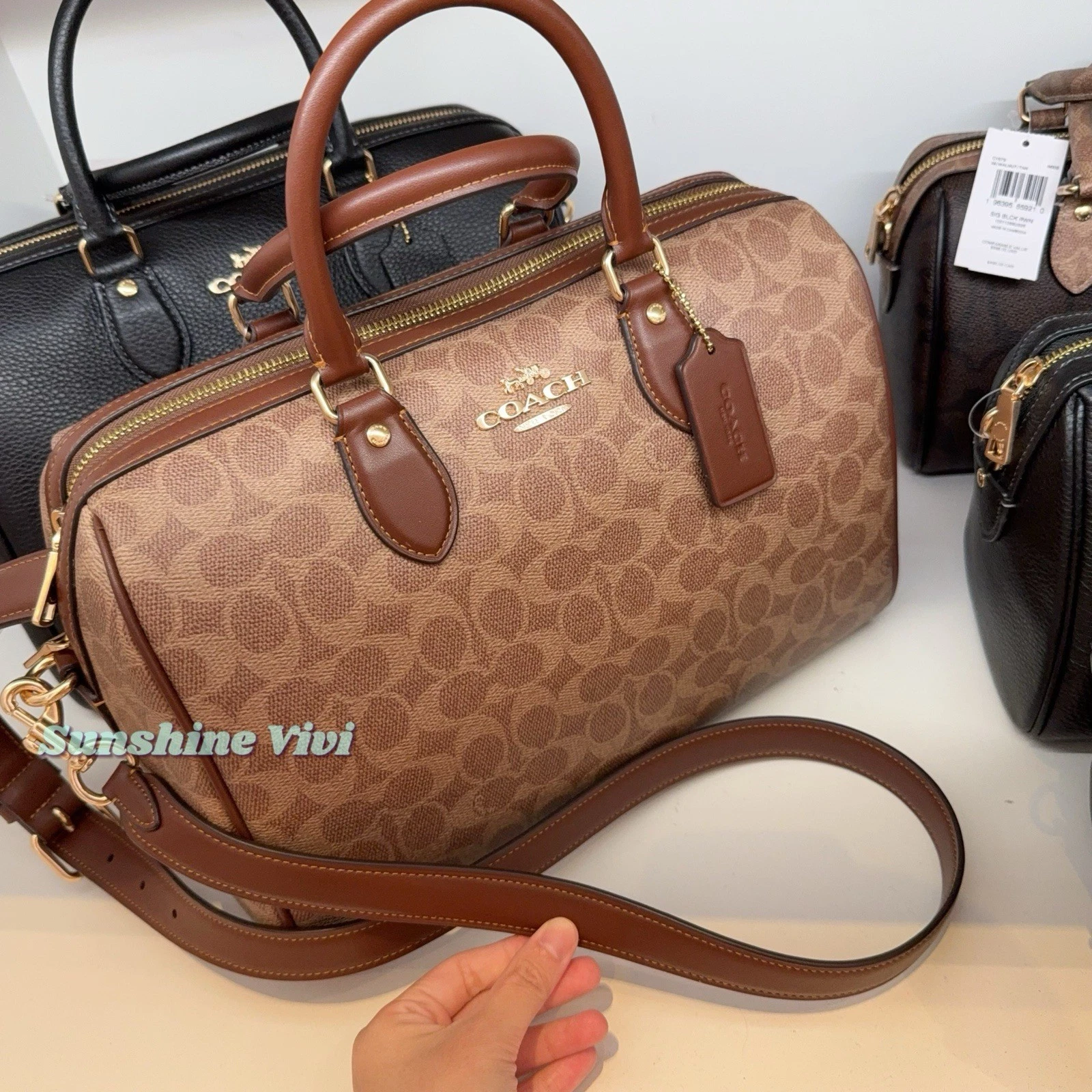 Borsa a tracolla grande Coach Rowan nuova con etichette in tela firmata CV959 oro marrone marrone chiaro