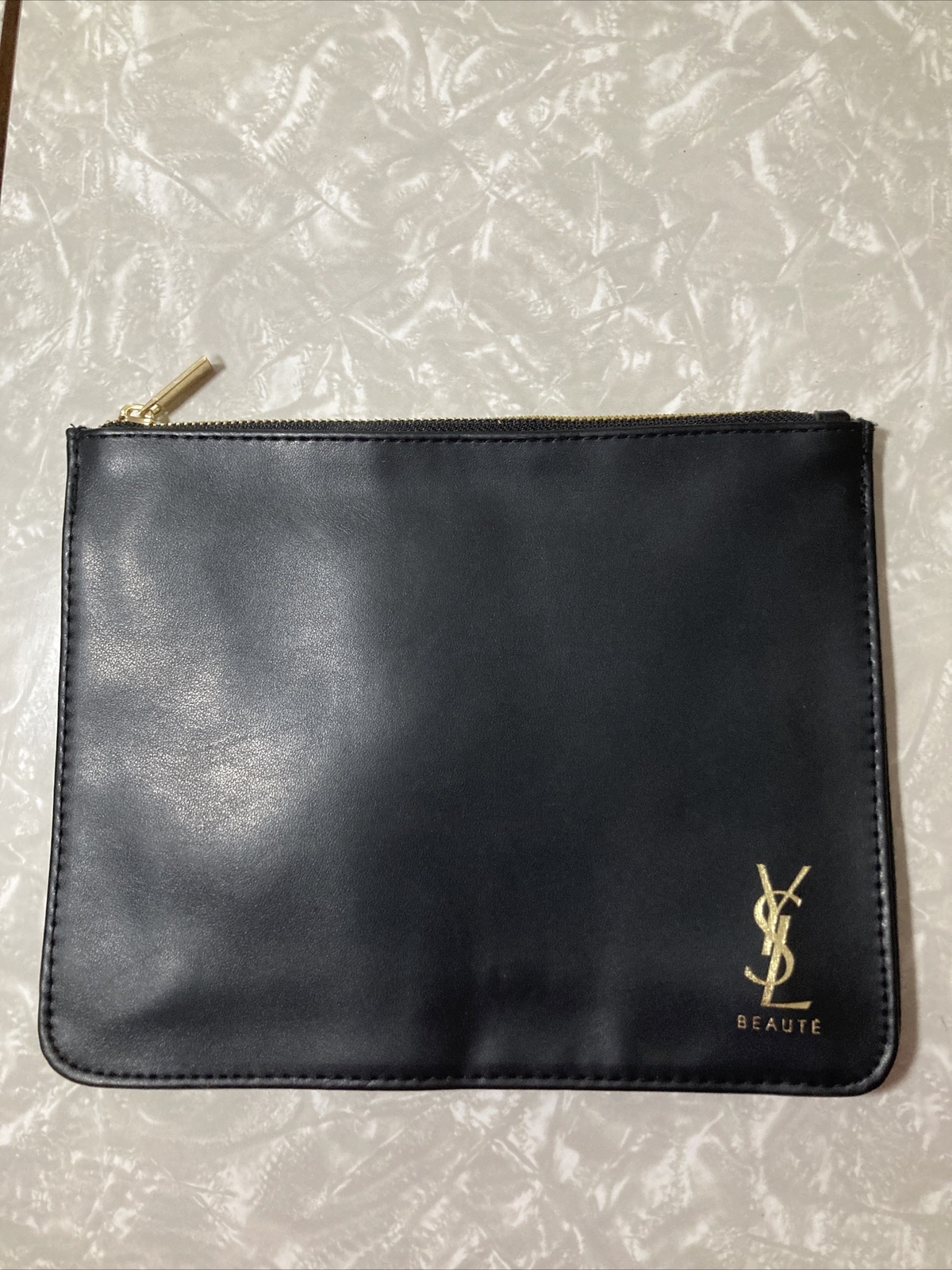 Borsa trucco Yves Saint Laurent Beaute YSL nera busta pochette sottile 8Wx6 5H