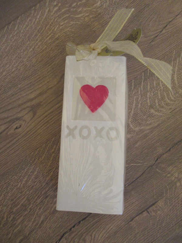 Bullfrog Light Co Wedding Love Red Heart XOXO 7 Inch Square Candle NEW