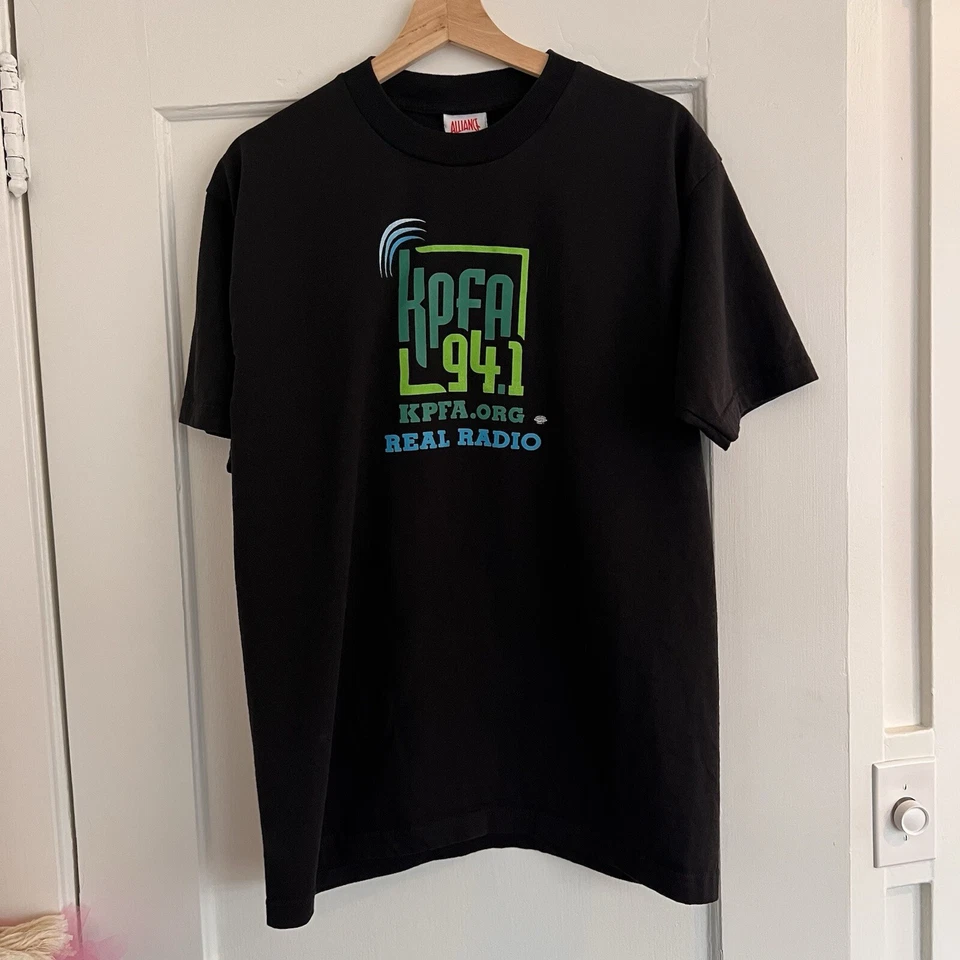 Camisa Radio KPFA De Colección Para Hombres Grande Negra Libre Expresión Radio Promo Y2K Foto 2 de 4