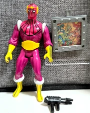 1984 Mattle Secret Wars Baron Zemo W/ Shield & Gun