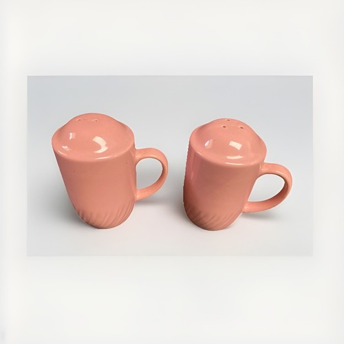 Vtg MCM Pottery Large Mauve Pink Salt And Pepper Shakers Taiwan Stamped “RS”