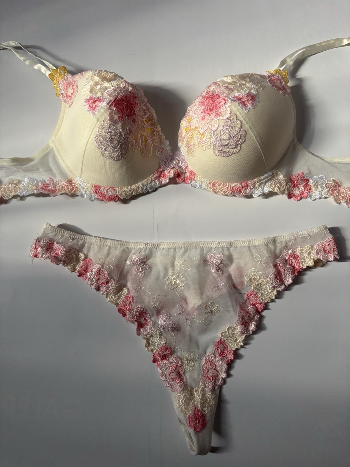 sexy Dessous Set Lise Charmel Gr. FR 95D EUR 80 String Gr. XL