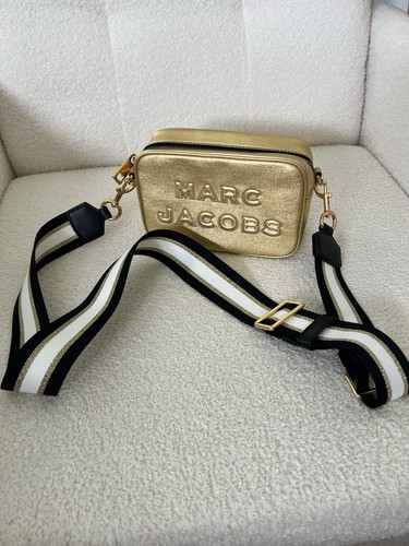 Marc Jacobs Flash Gold Metallic Small Crossbody Zip Bag / Black White Gold Strap