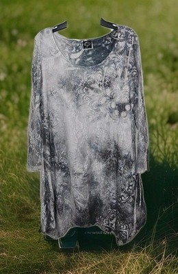 Y2K Cal Style Floral Lace Top Silver & Gray Fairycore Whimsical Sublimation Sz M