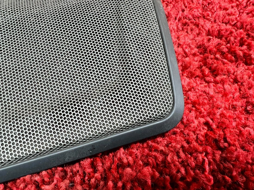 BMW 2014-2020 F32 F82 HARMAN KARDON CUBIERTA DE ALTAVOZ CUBIERTA REJILLA DE AJUSTE FABRICANTE DE EQUIPOS ORIGINALES 100 K Foto 2 de 4