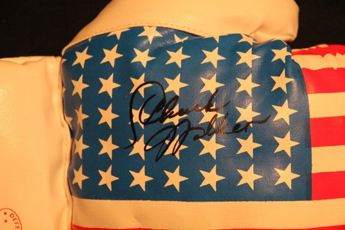 CHUCK WALKER 1976 OLYMPIC TEAM MEMEBER AUTOGRAPHED SIGNED USA FLAG BOXING GLOVE - Picture 6 of 12