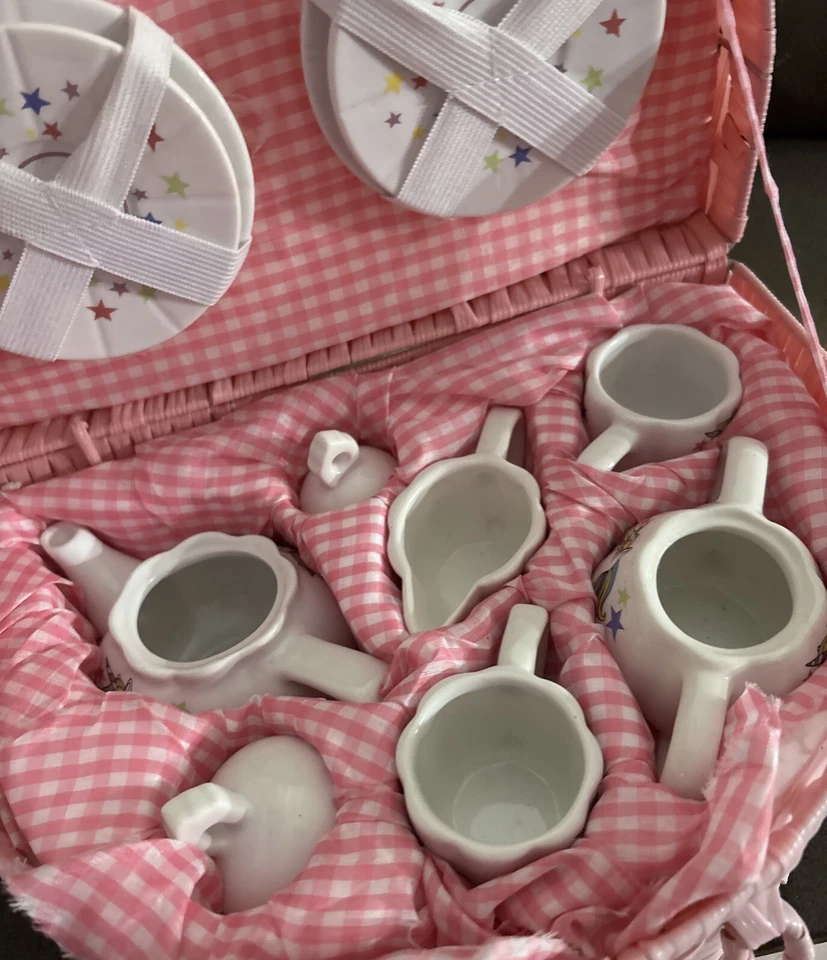 Camiseta colecionável Delton Fine porcelana unicórnio infantil mini cesta rosa - Imagem 3 de 4