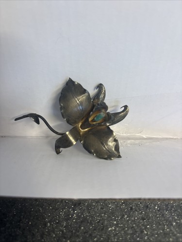 Vintage Colombian 900 Silver Orchid Lily Brooch Raw Uncut Emerald Pin 1950s