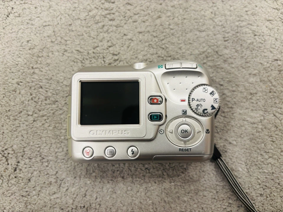 Olympus FE-115 5.0MP Digital Camera Tested Working - Image 4 of 4