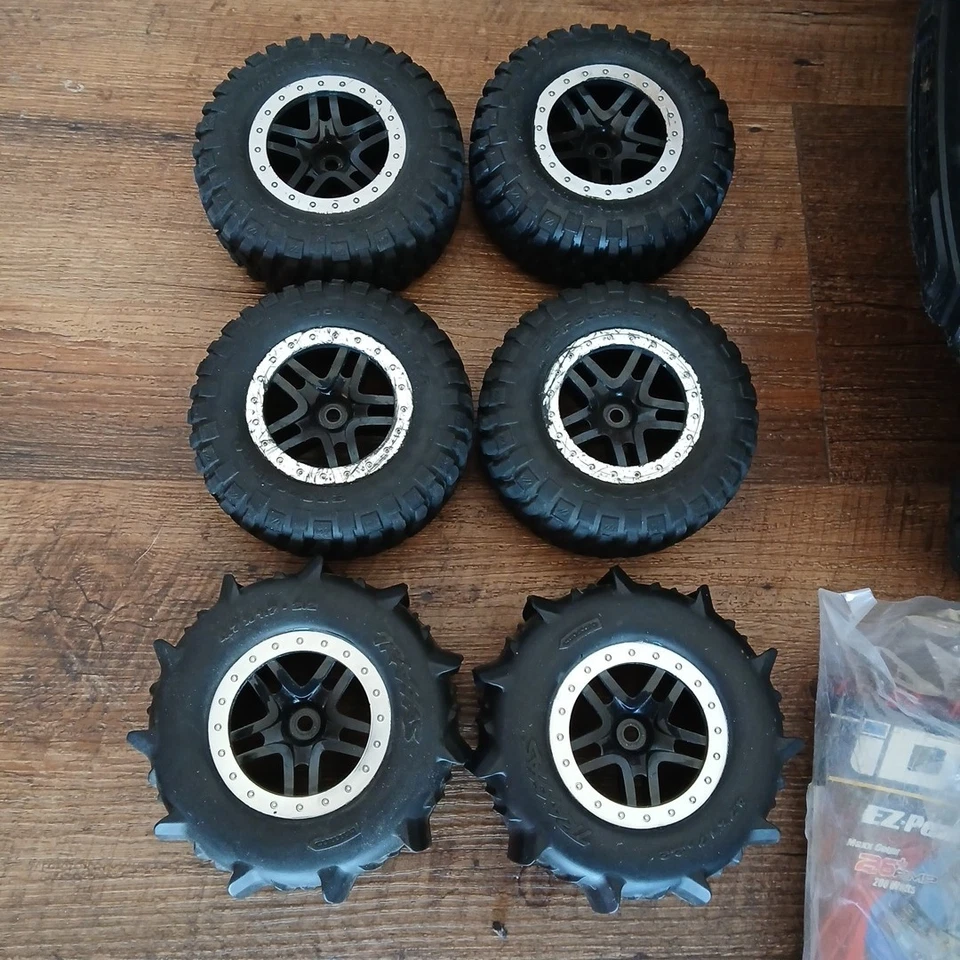 Traxxas Ford F-150 Raptor 2WD 1/10 Truck Fox Edition Gray with Box - Image 2 of 4