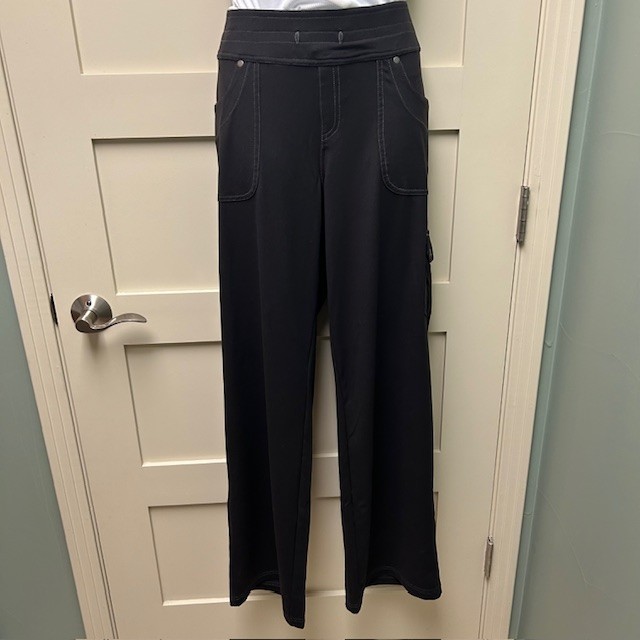 KUHL Mova Womens Stretchy Pull-On Cargo Pants Size 14 Black Hiking Outdoor Pockets