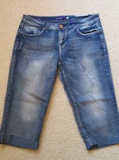 New Women’s Vigoss Capris Blue Jeans Cropped Ripped Denim Pants Junior’s Size 7
