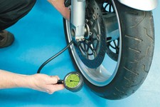 LASER TOOLS 6055 LIQUID FILLED TYRE PRESSURE GAUGE TOOL 550mm REACH  0-60 PSI