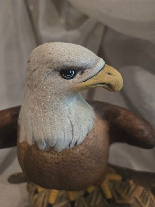 VTG Bald Eagle Mother chick/Egg In Nest Wildlife Ceramic Figurine