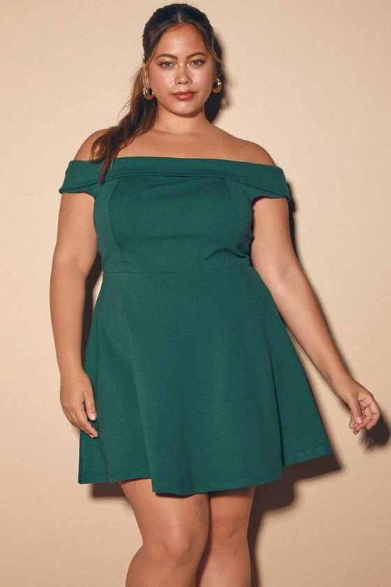 Green off the hotsell shoulder skater dress