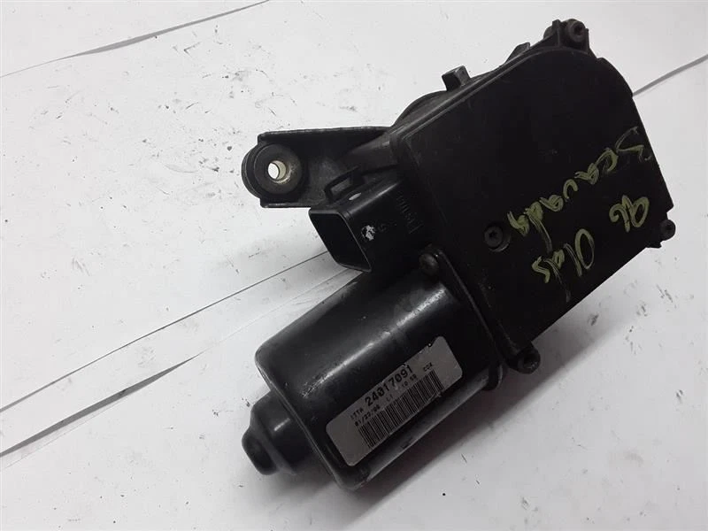 Мотор стеклоочистителя ветрового стекла 1996 OLDSMOBILE BRAVADA 24017091 A-9P - Изображение 3 из 4