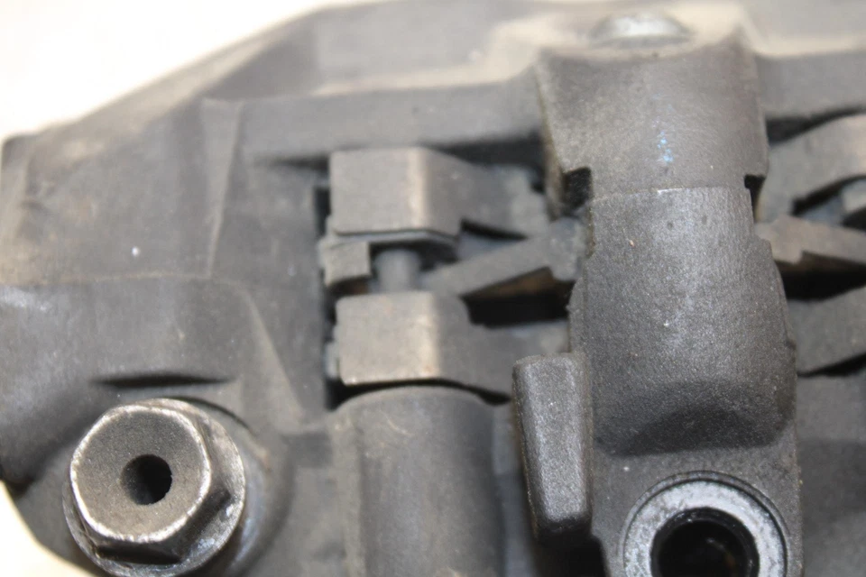 2007 Honda CBR600RR правый левый передний тормоз суппорт комплект пара суппортов BB596 - Изображение 3 из 4