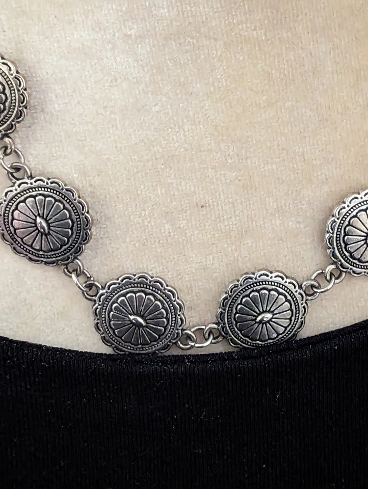 Collar tono peltre suroeste medallones 16" Foto 4 de 4