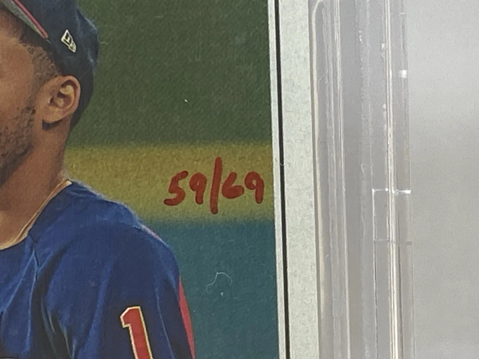 CARLOS CORREA  2018 HERITAGE REAL ONE AUTOGRAPH RED INK /69  BGS 9.5/10 POP 8 - Image 2 of 4