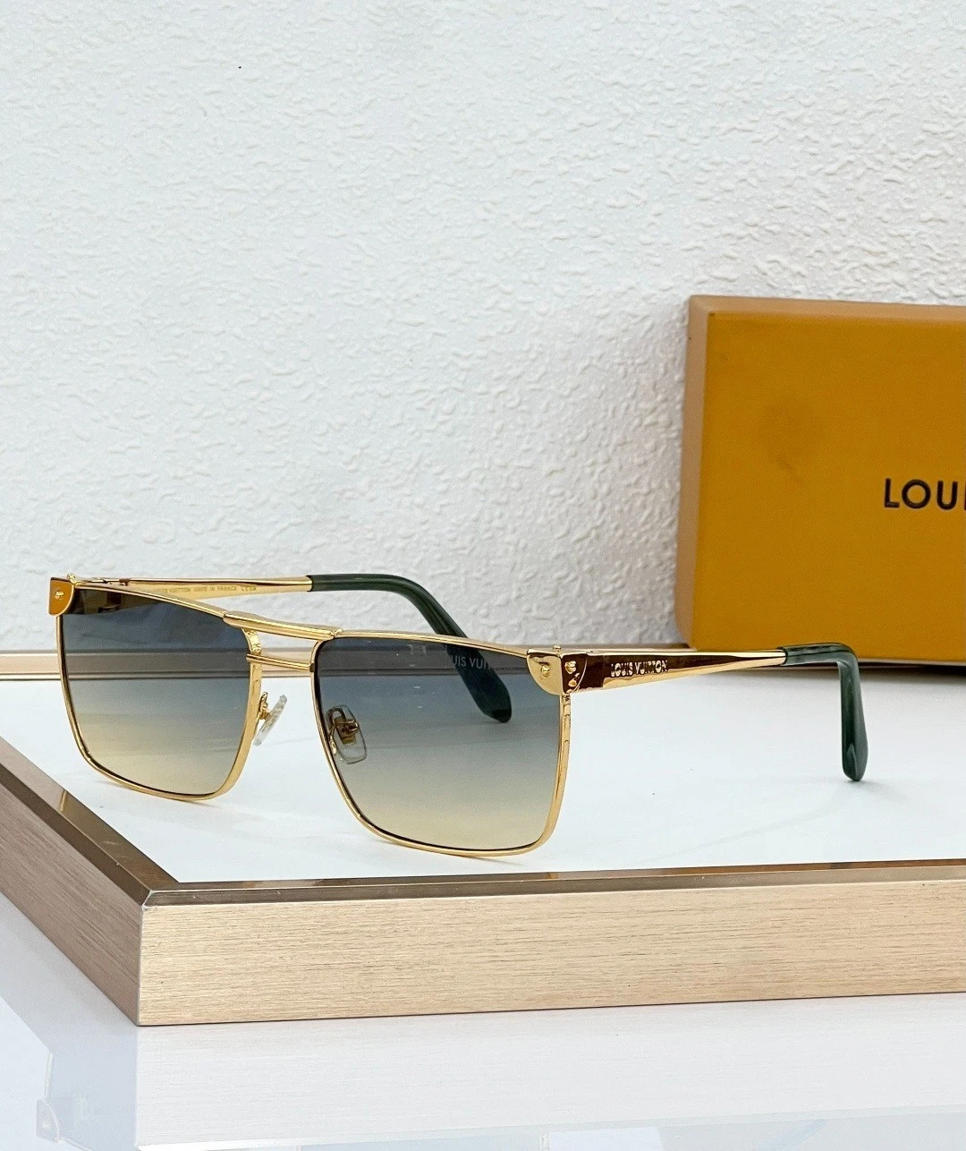 LLOUISV Z3206U Square Aviator Sunglasses Gold Green Metal Blue Gradient Lens image 1