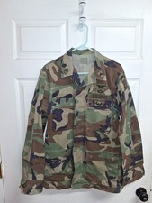 Vtg Army/Airborne Woodland Camo BDU Shirt, With Patches Size Med. Mens. Read