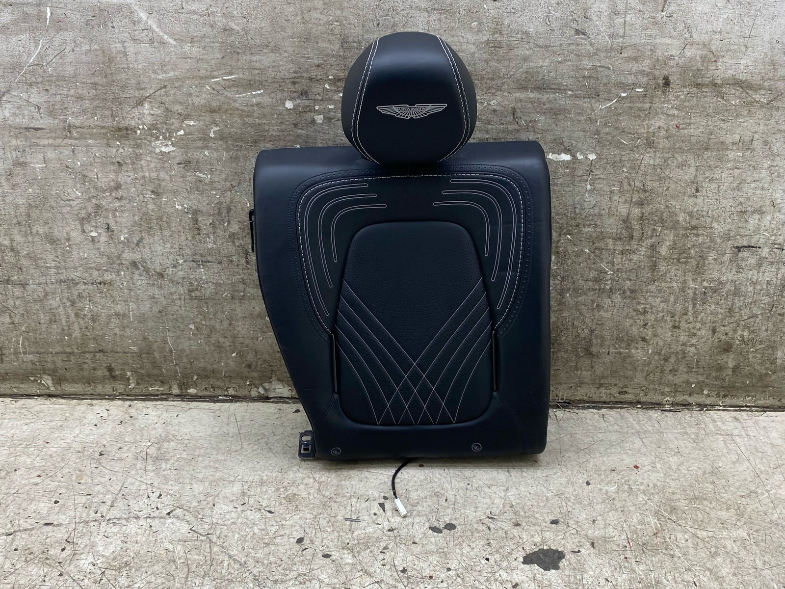 2020-2024 ASTON MARTIN DBX OEM RIGHT REAR UPPER SEAT CUSHION HEATED & VENTILATED