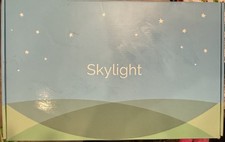 Modern SKYLIGHT FRAME 10" Touchscreen Digital Picture Frame Black Skylight 8 GB