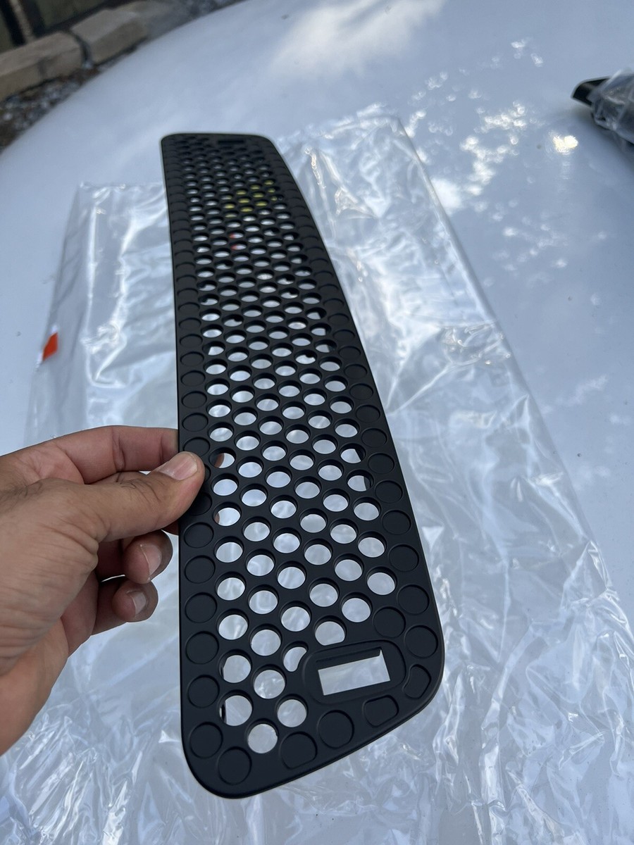 2001 2002 2005 2006 BMW ORIGINAL E46 M3 Hood air vent grid grille 