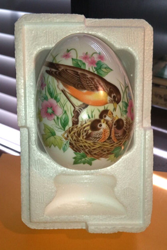 Vintage Avon Four Seasons Porcelain Egg Series "Spring a New Beginning"