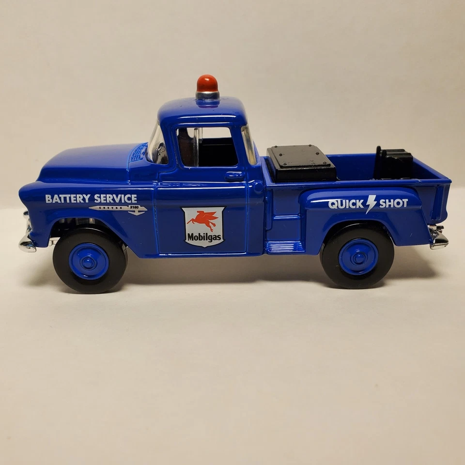 2003 Mattel Matchbox 1955 Chevrolet 3100 Mobilgas Battery Service Truck - Image 4 of 4