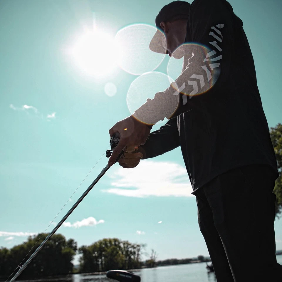 Carrete de pesca giratorio Daiwa Sweepfire-2B Foto 4 de 4