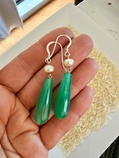 Stunning New Sterling Silver faceted Green Agate and Pearl long drop earrings