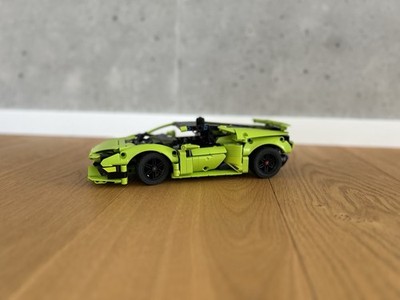 LEGO TECHNIC: Lamborghini Huracán Tecnica (42161)