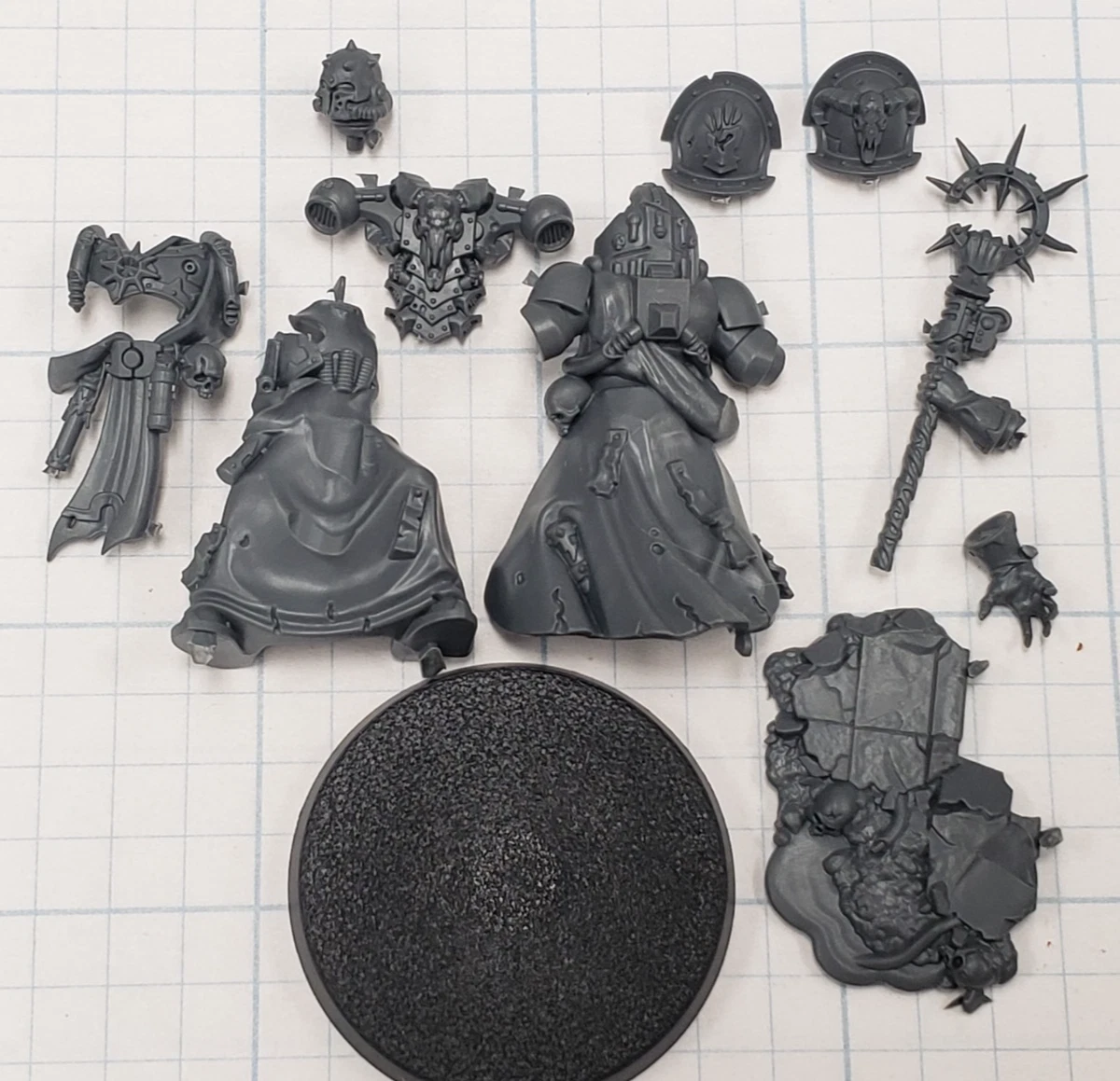 LOT DÉCOR SPACE MARINE WARHAMMER 40000 – D23C24 – BITS OCCASION (Comme Neuf)