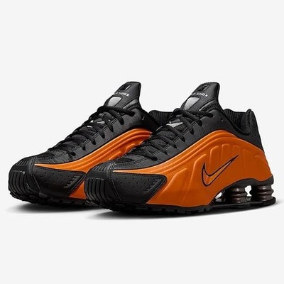 NIKE Shox R4 Bright ceramic / Black / Metallic dark gray HQ1988