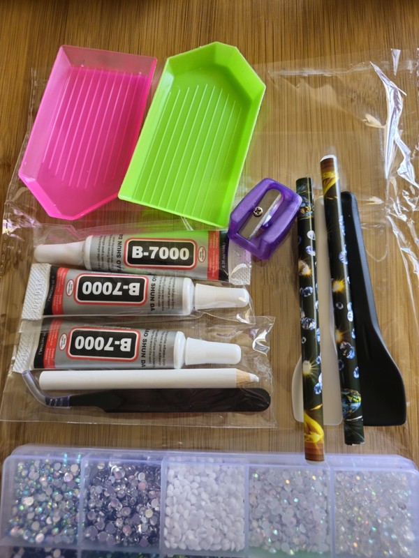 Bedazzling Kit with Rhinestones, 40000 Pcs 40 Colors 3mm Flatback Resin