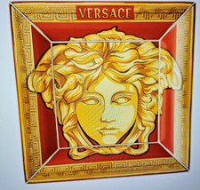 ROSENTHAL. VERSACE. MEDUSA VERSTÄRKTES GOLDENES MÜNZTABLETT 7". EINZELHANDEL 525 $.