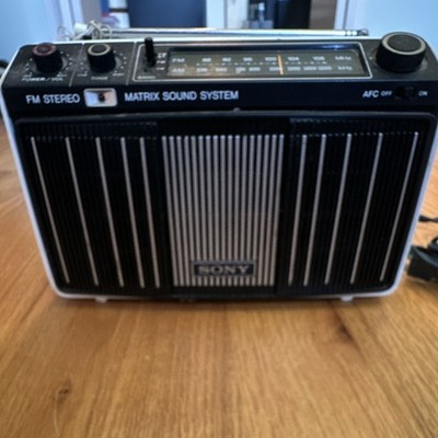 Sony AM/FM FM Stereo Matrix Sound System Portable Radio Carry Handle vintage