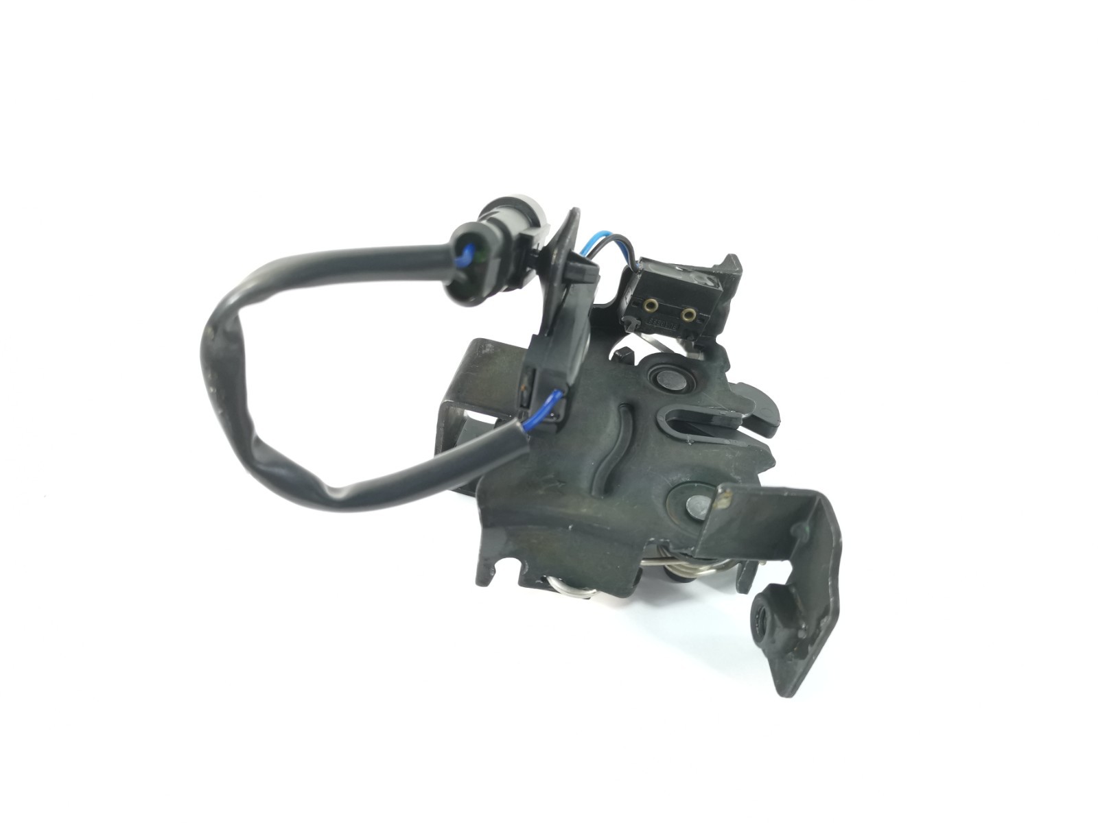 Maserati Ghibli 2019 M156E 3.0 L Front Bonnet Right Side Lock Latch Actuator OEM
