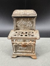 Vintage Dollhouse Miniatures Royal Cast Iron Stove with Pan