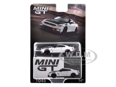 2024 NISSAN GT-R NISMO (R35) BRILLIANT WHITE 1/64 DIECAST BY MINI