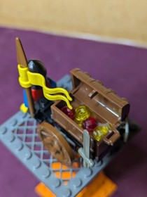 Lego 1695 used vintage Treasure chest incomplete no book & box.