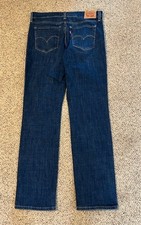 LEVI'S 314 Shaping Straight Women's Jeans, Medium Wash 30/32