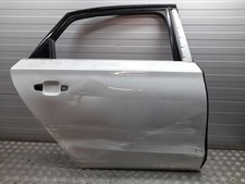 Porte arrière et accessoires Audi S8